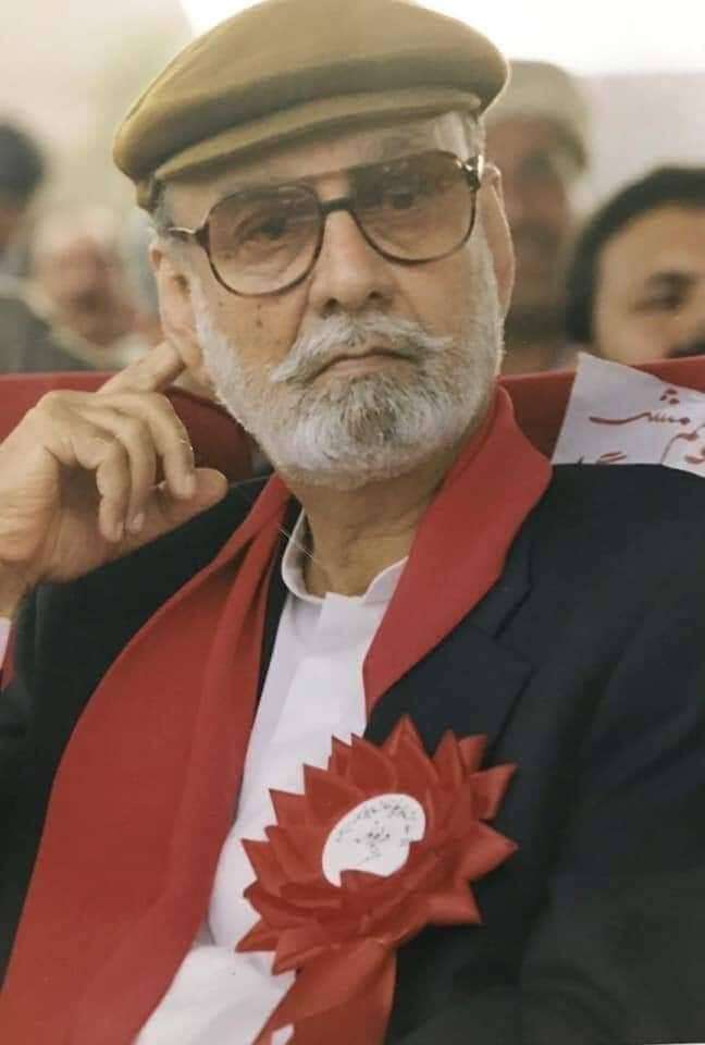 سردار عطاء اللہ خان مینگل وڈھ میں سپردخاک 