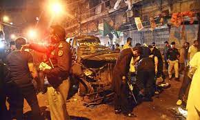 کراچی کھارادر بمبئی بازار میں ہونے والے بم دھماکے کی تحقیقات قانون نافذ کرنے والے اداروں نے شروع کردیں