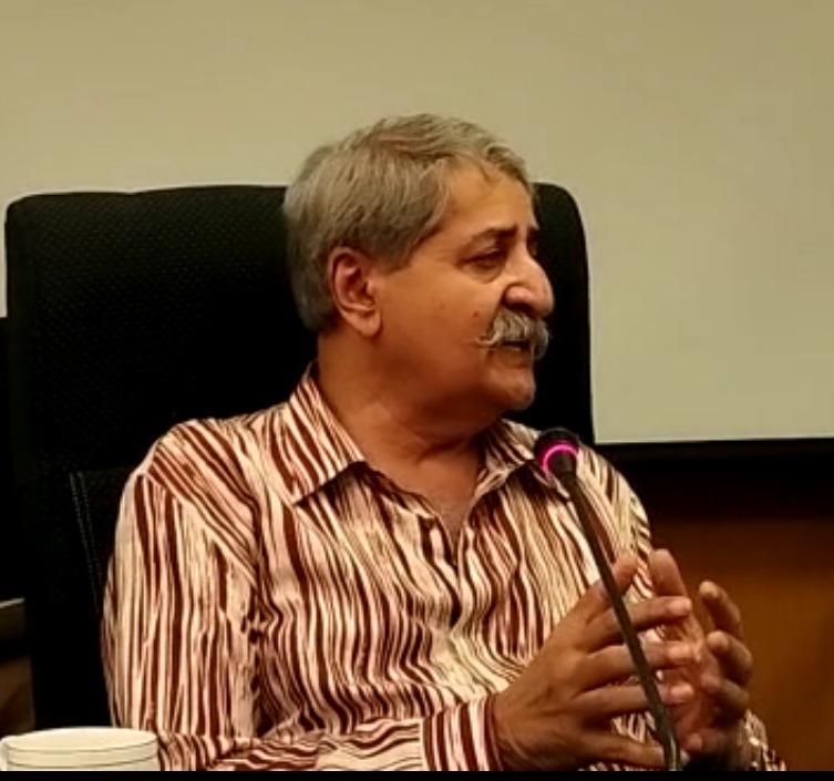 ڈالر بحران اور امپورٹ مسائل پر قابو پانے کے لئے وفاقی حکومت کا بڑا اقدام ،،،ایران ،افغانستان کے بعد وسطی ایشیائی ممالک اور افریقا کے ساتھ بارٹر تجارت کرنے کا فیصلہ کرلیا گیا ہے