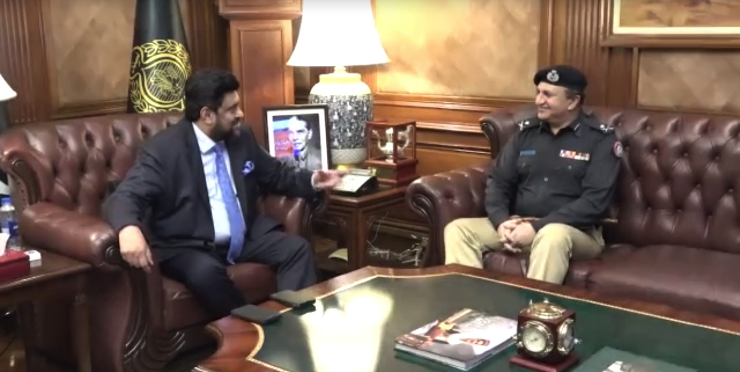 گورنر سندھ کامران ٹیسوری کا کہنا ہے سی سی ٹی وی  کیمروں اور کمیونٹی پولیسنگ کے ذریعے اسٹریٹ  کرائم  پر کنٹرول  پایا  جاسکتا ہے۔