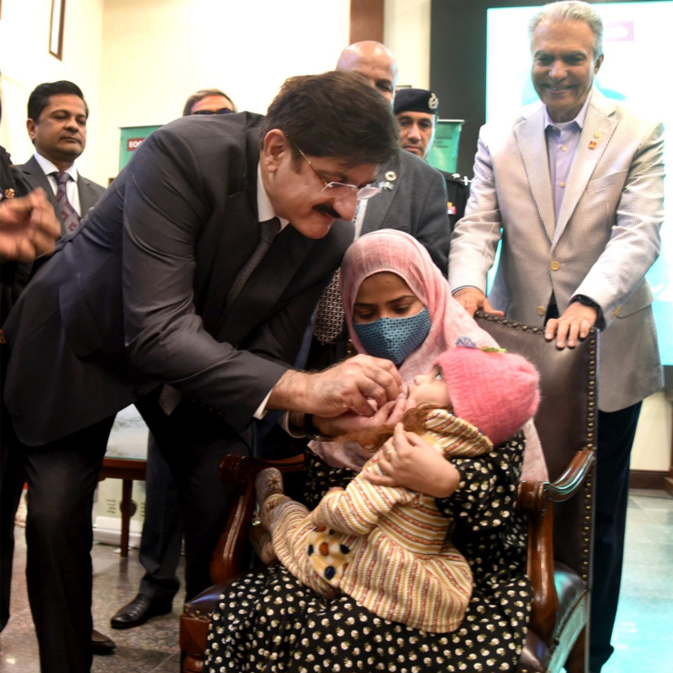  وزیر اعلیٰ سندھ  مراد علی شاہ نے صوبہ میں  سات روزہ  قومی انسداد پولیو مہم  کا افتتاح کردیا۔