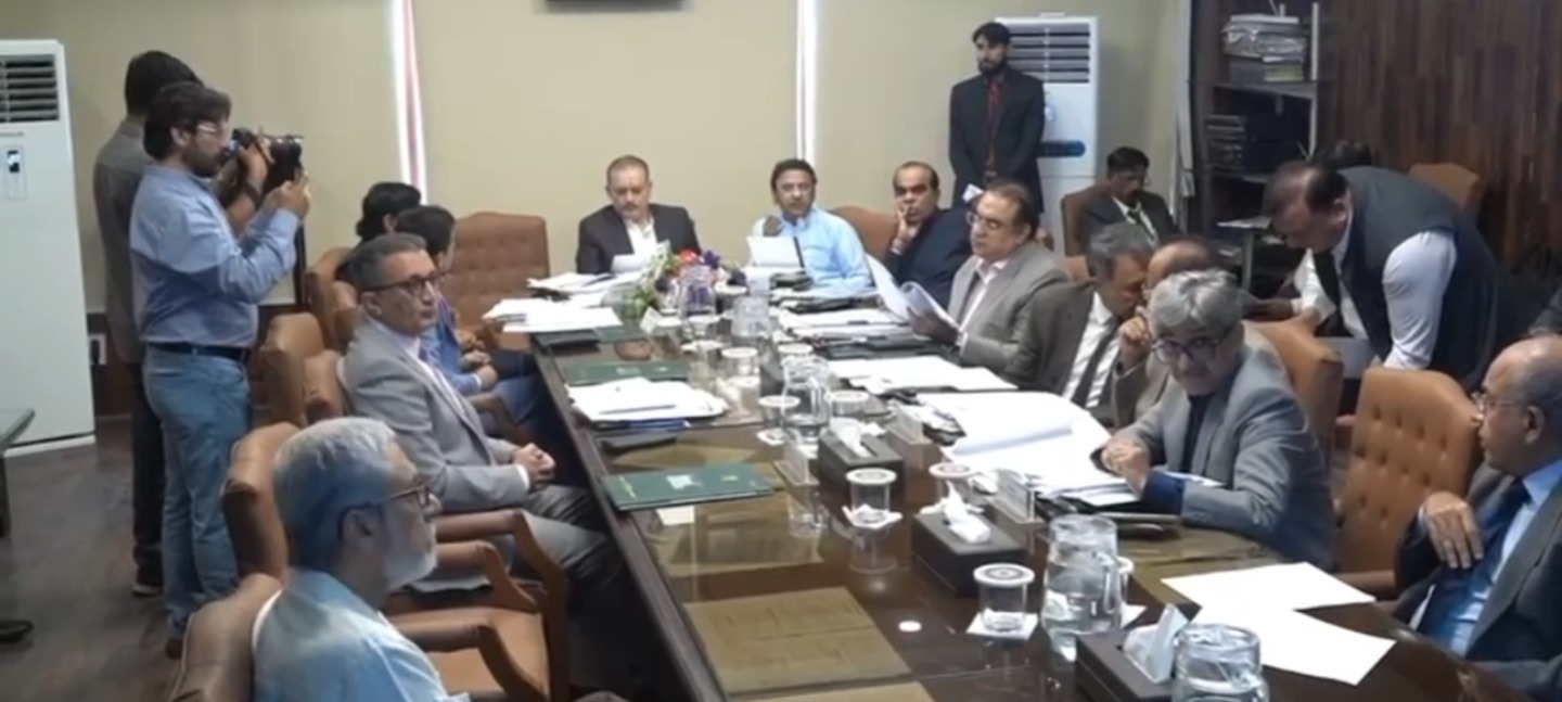 سرکاری گاڑیوں کے ذاتی یا غیر مجاز استعمال   کے خلاف سخت کارروائی عمل میں لائی جائے۔
