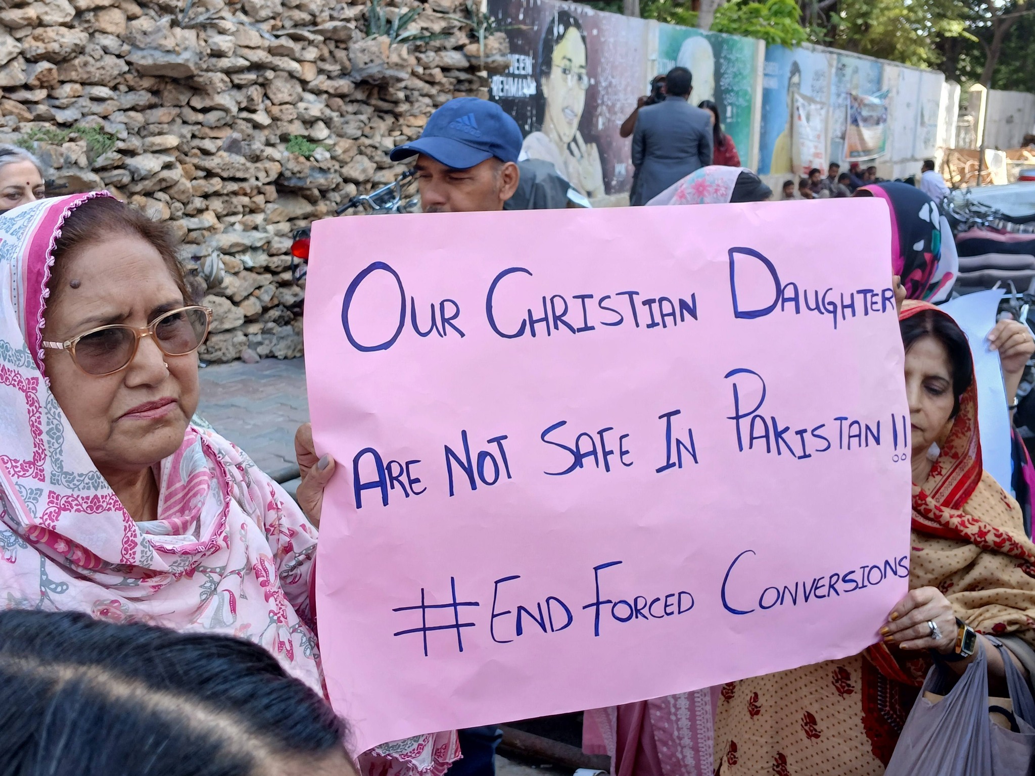 کم عمری کی شادی اور جبری تبدیلی مذہب  ماریا شہباز کیس کے فیصلے پر انسانی حقوق کی تنظیموں کا تحفظات کا اظہار