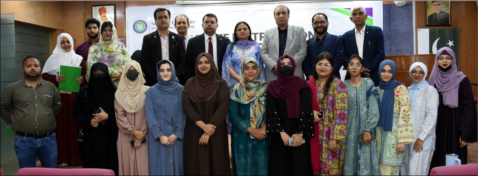  سرسید یونیورسٹی میں ذاکر علی خان فاؤنڈیشن کی جانب سے پوزیشن ہولڈرز کو نقد انعامات پیش