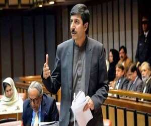 سینیٹر عثمان خان  کاکڑ کراچی میں انتقال کرگئے