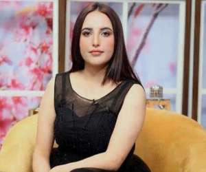 ٹک ٹاک اسٹار حریم شاہ کا چہرہ کو خصوصی انٹرویو