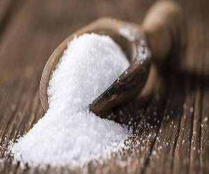 کراچی میں چینی کی قیمت نےپھرسینچری مکمل کرلی