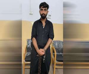 کراچی میں ویب سائٹ پر خریدوفروخت  کے ذریعے شہریوں کو لوٹنے والا  ملزم پکڑا گیا۔