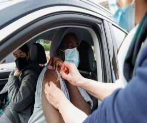 سندھ میں کورونا کےمزید ستائیس سو کیسز رپورٹ ۔ وائرس سے متاثر چوالیس مریض انتقال کرگئے۔