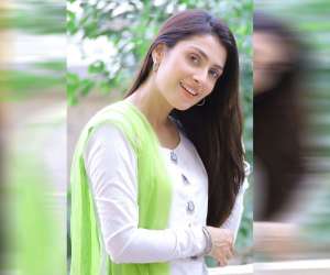 نچ لے نچ لے میرے یار تو نچ لے اور عائزہ خان کی وڈیو وائرل