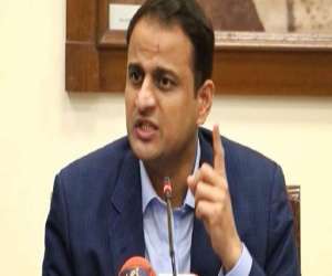   ترجمان سندھ حکومت مرتضی وہاب کا کہنا ہے   عوام ماسک پہنیں اور ویکسین لگوائیں