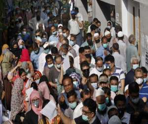 کراچی میں لاک ڈاون ختم ہوا ،،تو تاجر برادر ی  نے سکھ کا سانس لیا ہے