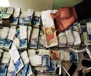 کراچی میں کیش وین سے بیس کروڑ پچاس لاکھ روپے چوری کرنے والا مرکزی ملزم پشاور سے گرفتار