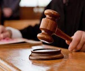 چیف جسٹس پاکستان نے کراچی میں  ڈی ایچ اے  اور  دفاعی اداروں کی   کمرشل سرگرمیاں  کے  درخواستوں  پر تحریری فیصلہ لکھوادیا۔ 