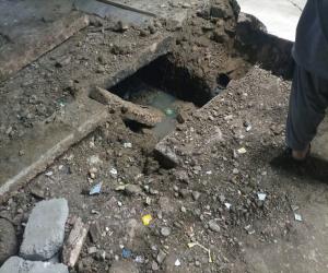 کراچی میں زیر زمین ایک اور نالے میں گیس بھرجانے کے باعث دھماکا