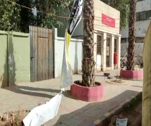 کراچی میں تیز ہواوں نے جماعت اسلامی کے دھرنے کو بھی متاثر کیا۔