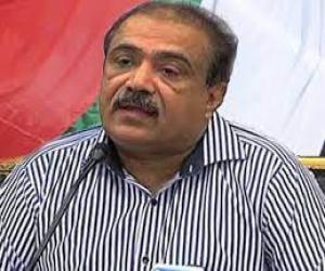 رہنما ایم کیوایم   کنور نوید جمیل کا کہنا ہے    حکمرانوں  نے سندھ کو   جرائم پیشہ عناصر کے حوالےکردیا ہے