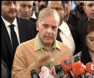  جنرل باجوہ اور ڈی جی آئی ایس آئی  سے مطالبہ کرتا ہوں اگر ہم غدار ہیں تو ثبوت لے آئیں,شہباز شریف 