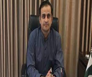 آئین کے تحت وزیراعظم کو گھر بھیجا گیا۔بلاول بھٹو کی خصوصی ہدایت پر کراچی میں سڑکوں کی تعمیر اور دیگر ترقیاتی کام کرارہے ہیں۔مرتضیٰ وہاب