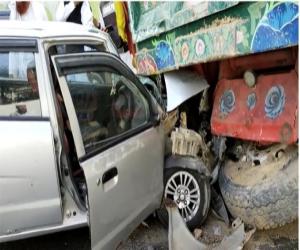 کراچی میں رات گئے مختلف علاقوں میں مبینہ پولیس مقابلوں کے دوران  5 ملزمان زخمی حالت میں گرفتار