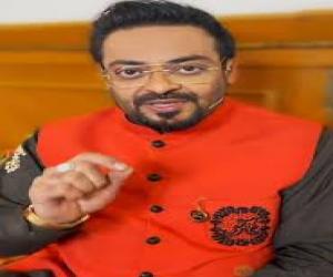 ٹی وی اور سیاست کی دنیا میں اپنی صلاحیتوں سے بے پناہ نام کمانے والے  اینکر اور  رکن قومی اسمبلی عامر لیاقت حسین  کو سپردخاک کردیا گیا۔