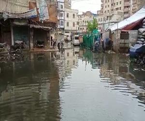 کراچی میں بارش کے دوران مختلف حادثات میں آٹھ افراد کی جان چلی گئی۔