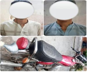 کراچی کےعلاقے درخشاں میں نامعلوم ملزم کی فائرنگ سےخاتون کےہمراہ کارمیں بیٹھاشخص جاں بحق ہوا،