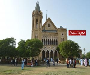 کراچی کے فرئیر ہال میں نئی تعمیرات مسمار نہ کرنے کا معاملہ۔