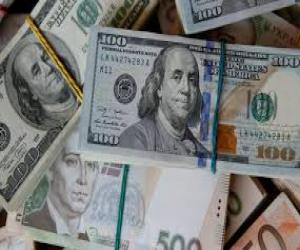 ڈالرتاریخی مہنگا ہوکراب سستے ہونے کی طرف گامزن ہے