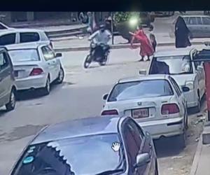 کراچی میں خاتون اسسٹنٹ کمشنر بھی اسٹریٹ کرائم کا شکار ہوگئیں۔