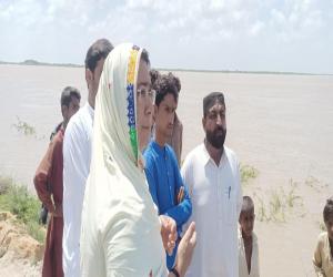 قائم مقام اسپیکرسندھ اسمبلی ریحانہ لغاری کا ضلع سجاول اور ٹھٹھہ میں واقع آبی گزرگاہوں اورخیمہ بستیوں کا دورہ۔