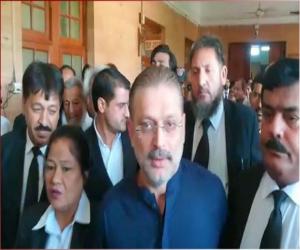 مرتضی  وہاب کا استعفی منظورنہیں ہوا۔ وہ  کام کررہے ہیں۔