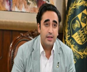 سندھ میں سیلاب سےڈھائی ہزار  ار ب کے لگ بھگ   کا نقصان ہوا۔ متاثرہ گھروں کی تعمیر  کے لئے سو ارب روپے سے زائد کی ضرورت ہے۔