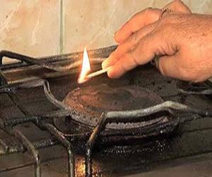 کراچی میں سردی کی انٹری گیس غائب 