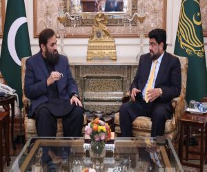  گورنرسندھ کامران ٹیسوری نے لاہورمیں گورنرپنجاب سے ملاقات کی