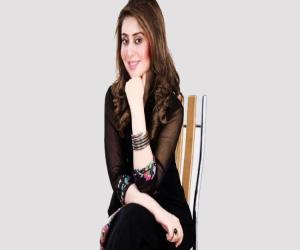  صحافی مشعل بخاری انتقال کرگئیں۔