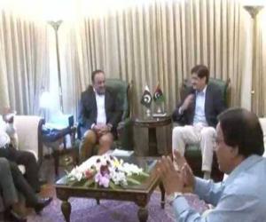 سندھ حکومت نے متحدہ قومی مومنٹ کے مطالبے پر کراچی کی انتخابی حد بندیوں میں تبدیلی کا فیصلہ کرلیا ہے 