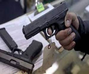  کراچی میں ایس آئی یواورسی ٹی ڈی پولیس نےدومختلف کارروائیوں  میں آٹھ ملزم گرفتار کرکےچھینےگئےموبائل فون،لیپ ٹاپ اوراسلحہ برآمد کرلیا