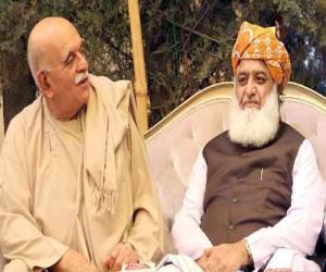 کوئٹہ،این  اے 265پشین سے محمود خان اچکزئی مولانا  فضل الرحمان کے حق میں دستبردار   