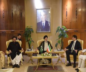 دورہ لاہورمکمل،ایرانی صدرابراہیم رئیسی کراچی پہنچ گئے ۔