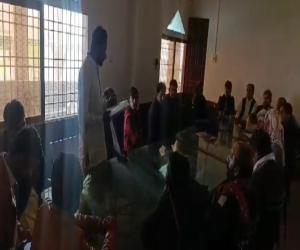  گورکھ اور دادو ضلع کے کاچھے کی 10 ہزار ایکڑ زمین سمیت سندھ کی 13 لاکھ ایکڑ زمین غیر ملکی سرمایہ کاروں کو دینے کے خلاف پورے ضلع میں شارٹ مارچ
