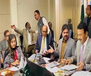 سندھ کابینہ کی کمیٹی برائے خزانہ کا اجلاس - ناصر شاہ، سعید غنی، ضیا النجار کی شرکت