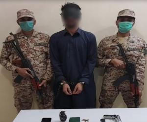  سندھ رینجرز اور سی ٹی ڈی پولیس نے ملیر میں کارروائی میں کرتے ہوئے کالعدم تنظیم سے تعلق رکھنے والے انتہائی مطلوب ملزم کو گرفتار کرلیا 