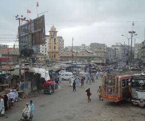 کراچی لیاری کمیلا اسٹاپ بلوچ گیراج کے قریب مبینہ  پولیس مقابلے میں دوملزمان ہلاک