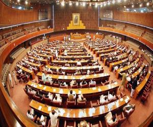 ملکی  سلامتی کی موجودہ صورتحال کا جائزہ لینے کیلئے قومی سلامتی کمیٹی کا اجلاس ہوا،وزیراعظم