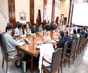 وزیراعلی سندھ مراد علی  شاہ کا کہنا ہے  آئندہ مالی سال کے بجٹ میں نئی اسکیمیں شروع  کریں گے