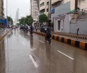  محکمہ موسمیات نے کراچی میں گزشتہ رات ہونے والی بارش کے اعداد و شمار جاری کر دیے ہیں