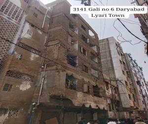  لیاری میں خستہ حال عمارتوں کے خلاف سندھ بلڈنگ کنٹرول اتھارٹی کی کارروائیاں جاری