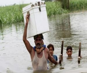 ملک کے بڑے دریاؤں میں سیلابی صورتحال، متعدد مقامات پر پانی کی سطح خطرناک حد تک بلند