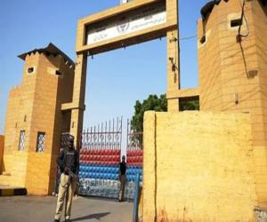 سینٹرل جیل سے نکلنے والے شخص کو گھات لگائے ملزموں نے چھری کے وار کرکے قتل کردیا